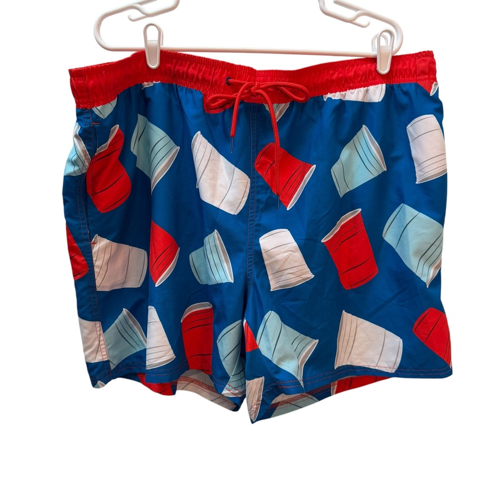 Way to Celebrate Mens‎ 2XL Patriotic Party Cup Swim Trunks Blue Red White 44-46